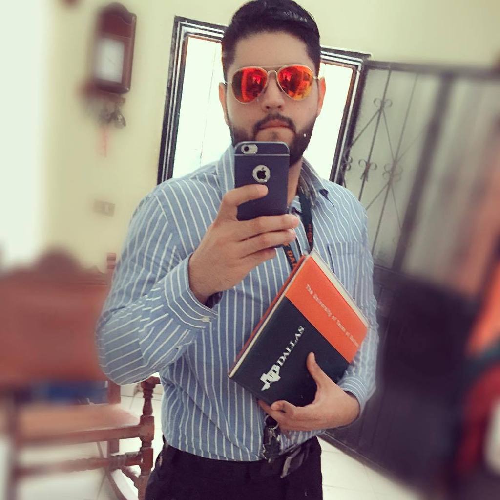 Lazkan0's tweet photo. Yacabé por hoy ;) 🕵🙇🏻 #beard #beardgang #instabeard #mexican #FinishWorking #selfie https://t.co/4vsxdPEkjL https://t.co/zJ4gsWI64W