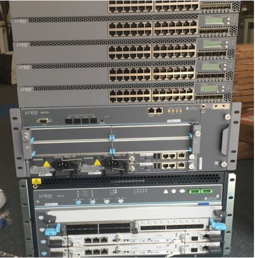 HPE_Networking's tweet photo. We spy an MX104 in this bunch! Thanks for sharing your MX story, @jspyntw! What's your MX story? #NetworksThatKnow https://t.co/TRzUZP4q5H