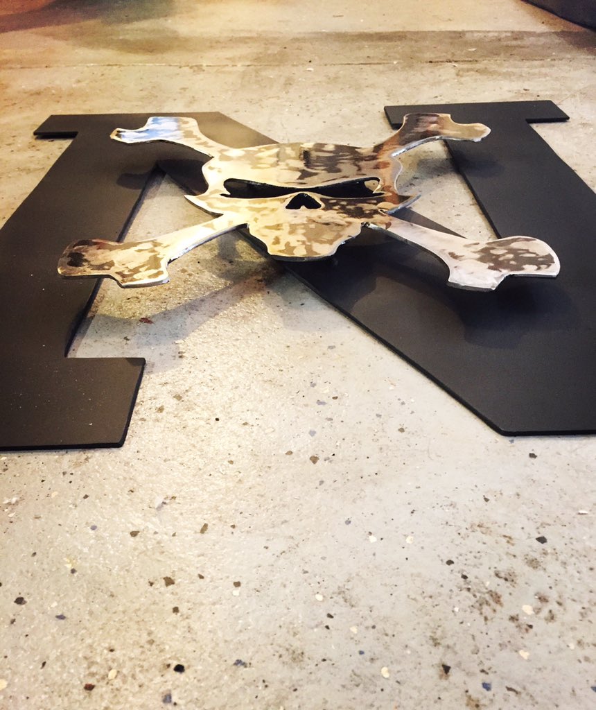 BBCD2012's tweet image. Custom Order Nebraska Huskers N &amp;amp; Skull backwoodsbeautycustomdesign.com | Facebook.com/Backwoodsbeaut…