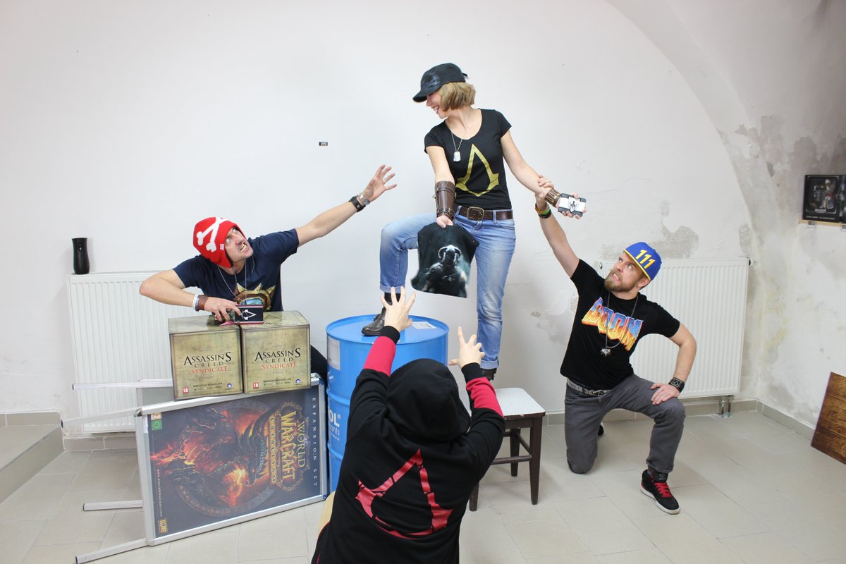 Gamlery's tweet photo. Když fotí gamlery tým, vždy to stojí za to :D #gamlery #doom https://t.co/fXrl1EZmQK