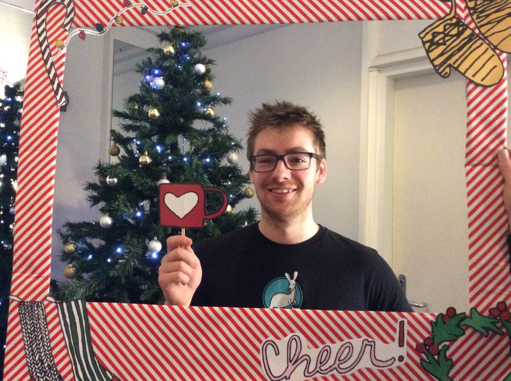 icecubesnet's tweet image. #Emerge selfies with the @Deliveroo_COV team!