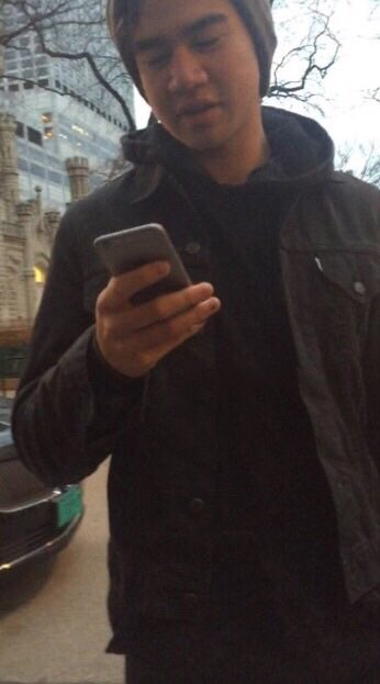 calumshappy's tweet photo. Calum calling an uber 🙄 https://t.co/FKb0WCVFlR