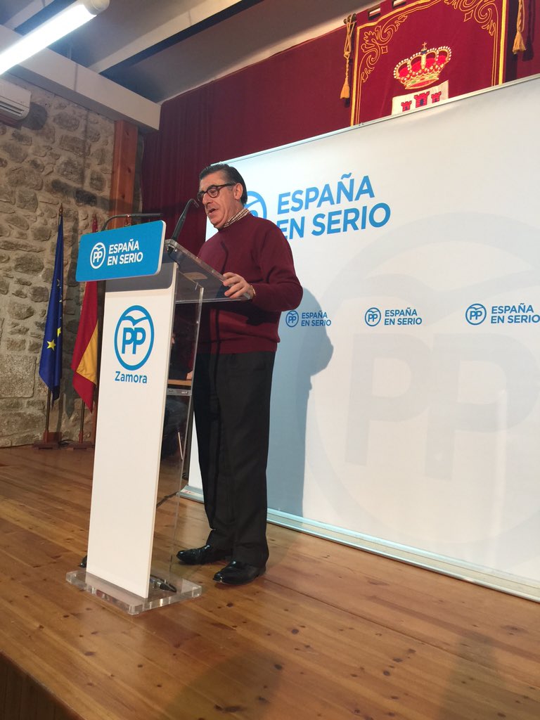 djdesfa's tweet photo. #mitinpp #Fermoselle #PartidoPopular interviene @alejandrofermos https://t.co/XXZyqW0tEG