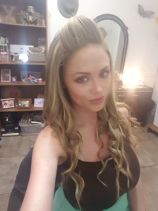 TW Pornstars - Katie Kox. Pictures and videos from Twitter.