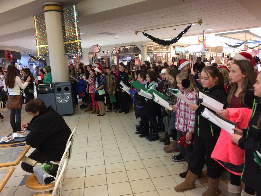 blairgullickson's tweet photo. @wshawrylak brings Christmas carolling to Northgate Mall. 🎤 @RegPublicSchool https://t.co/g3KpX3mXl8