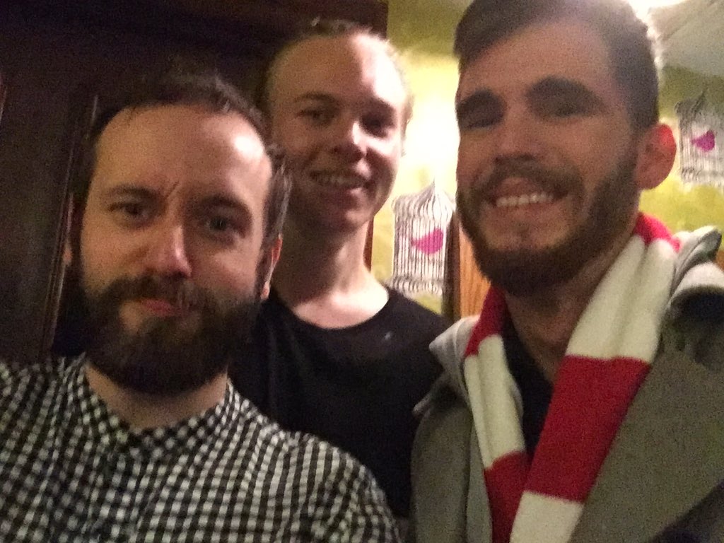 TomBlundell5's tweet photo. @teahouse_stokey were poaching him back for the night! https://t.co/C7DjOIe7Dn