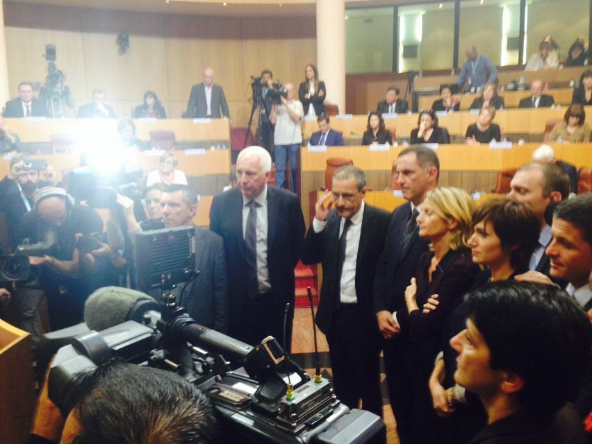 FTViaStella's tweet photo. Prestation de serment de défendre les intérêts du peuple corse #Territoriales2015 https://t.co/4niVUHSLVi