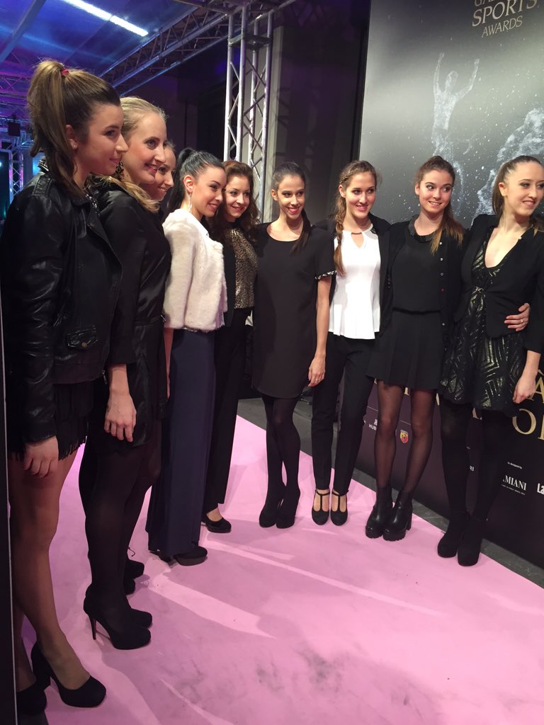 clenzi82's tweet photo. Pioggia di flash per le farfalle italiane della ritmica #ItaliaTeam ai #GazzettaSportsAwards https://t.co/06yYQK0VUu