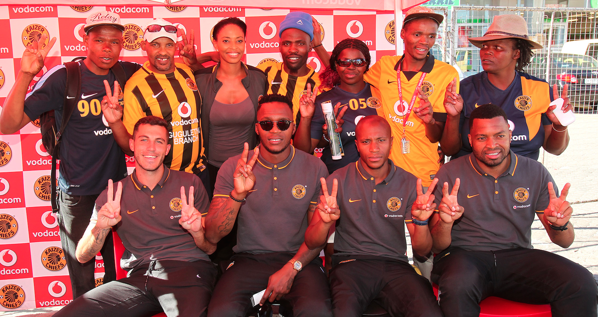 VodacomSoccer's tweet photo. Bez'khipha at Gugulethu Mall, thanks fam. We're now looking forward to the next store visit 2moro. #KCSummerTour https://t.co/WJPQ2Fiihd