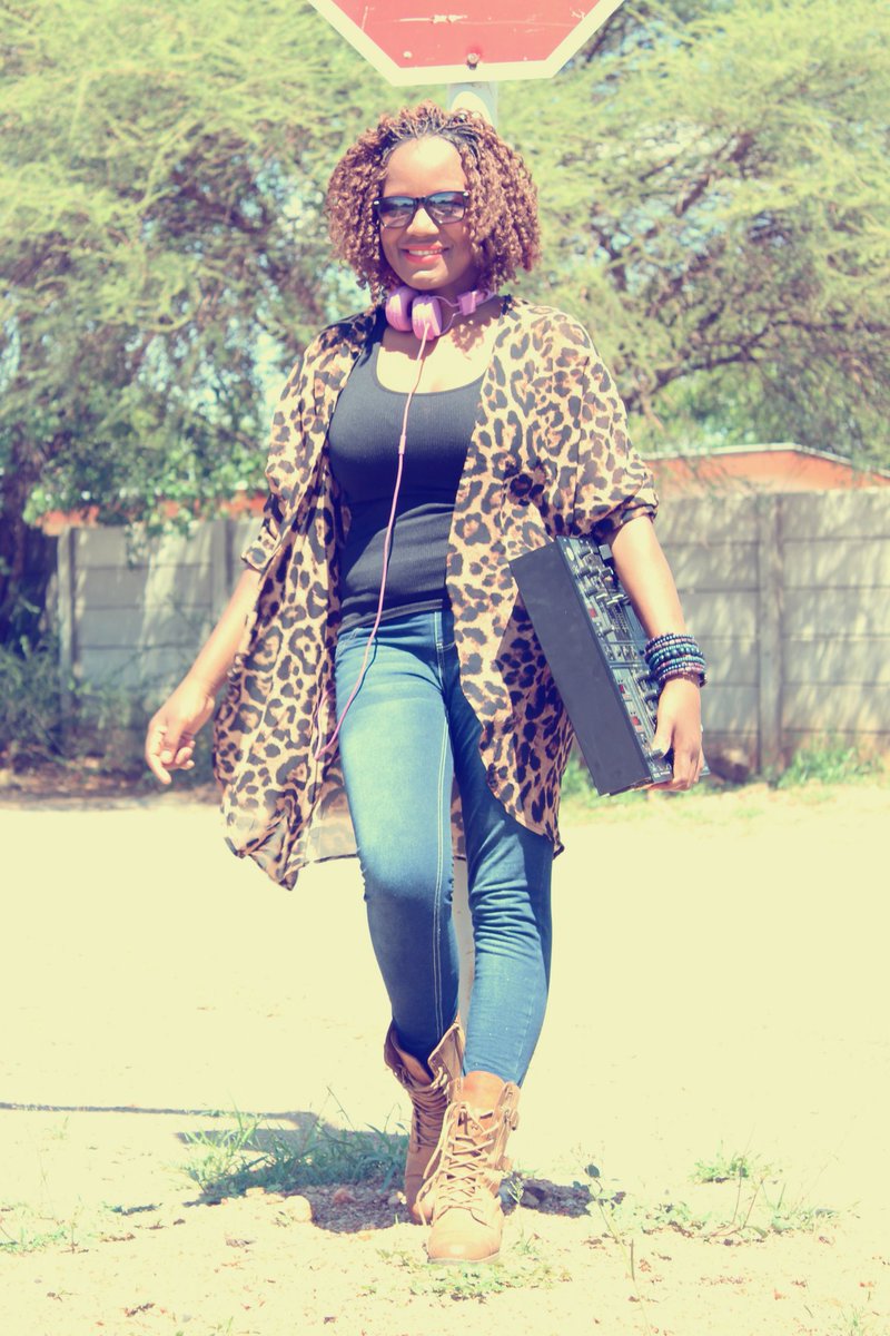 JenMisJ's tweet image. Dj missy