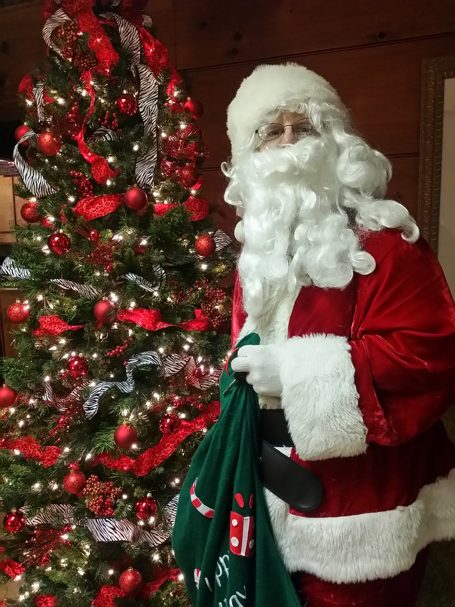 MC_Schools's tweet photo. He stopped by the office today and had his list. 😉 #Ready4Break https://t.co/ZAMQC3V1Tq