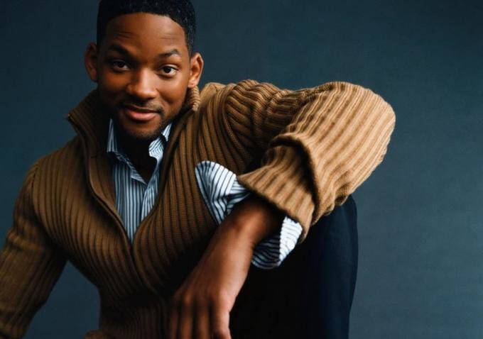 luckluciano59's tweet image. When your mom make you pose with your new christmas outfit #ChristmasWithBlackFamilies