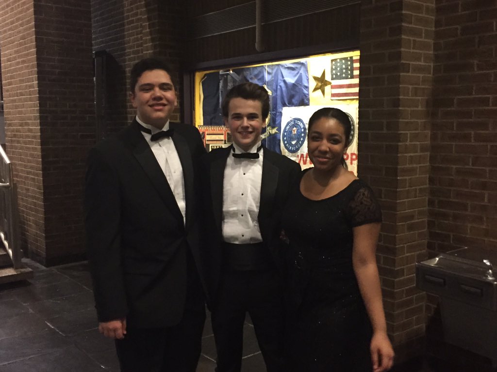 Dr_PJWax's tweet photo. Winter Concert! #WesthillandProud @SPSSuper @Viking_Country @Westhill_2016 @WHSPurplePack https://t.co/KQHLqAZwHb