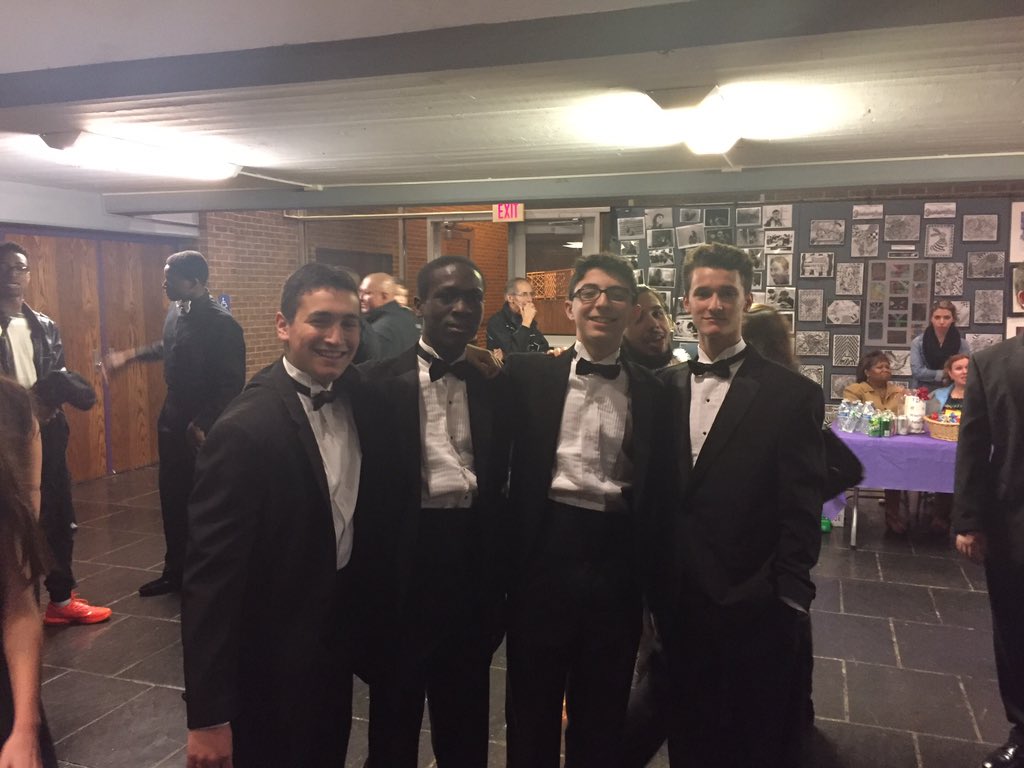 Dr_PJWax's tweet photo. Winter Concert! #WesthillandProud @SPSSuper @Viking_Country @Westhill_2016 @WHSPurplePack https://t.co/KQHLqAZwHb
