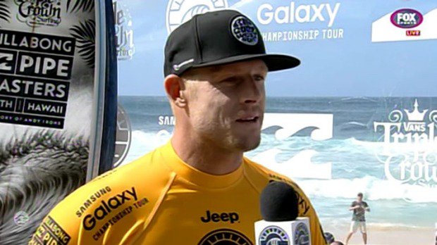 winestein32's tweet photo. Mick Fanning lost his semi in the final 2mins but won hearts with his bravery + courage
https://t.co/DzdmDN7gaq https://t.co/mZZKcqQtyC