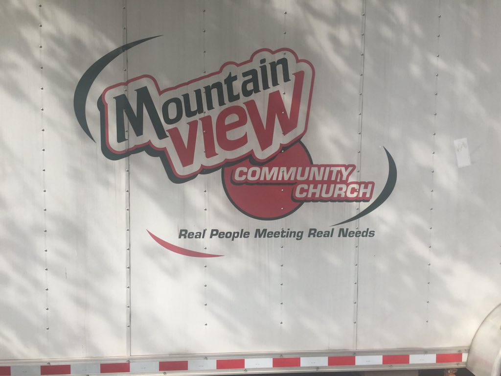 greenrootdesign's tweet image. When you see this... #Graphicdesignerproblems #graphicdesign #logofail #logos