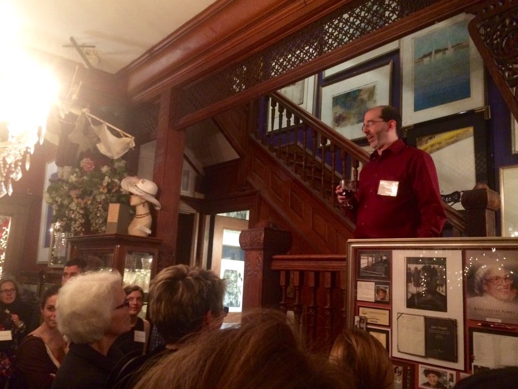 Embedded image permalink