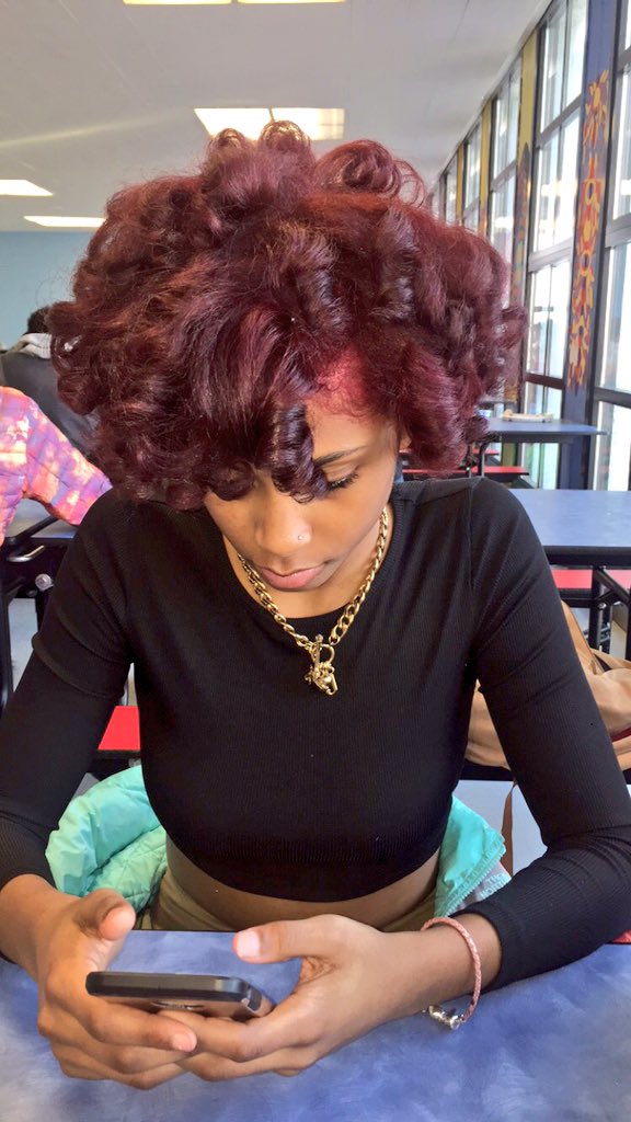 _tatathuggin_'s tweet photo. 🍒 https://t.co/Uw8mX7ZYMg