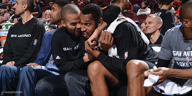 spurs's tweet photo. 😂  These two https://t.co/2bX3YX0ROu
