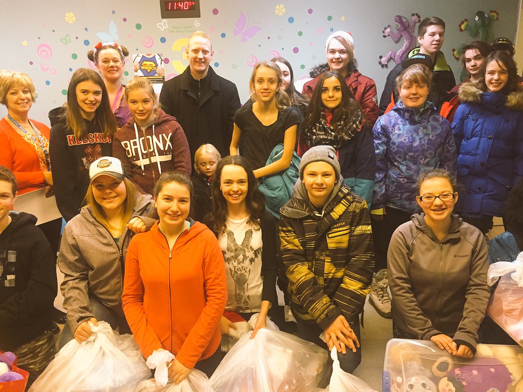 ShawnGrassroots's tweet photo. @StMarysSexsmith on route delivering presents. #gpcsd #socialjustice #blessed #merrychristmas https://t.co/Dma3hWm93V