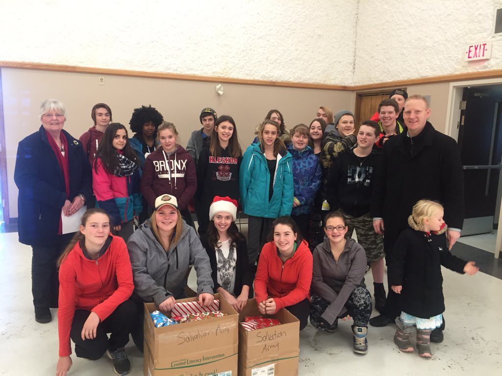 ShawnGrassroots's tweet photo. @StMarysSexsmith on route delivering presents. #gpcsd #socialjustice #blessed #merrychristmas https://t.co/Dma3hWm93V
