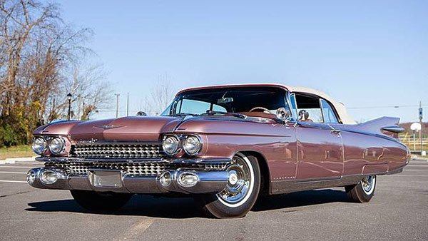 thedrive's tweet image. #MatchSet @Nike Air Jordan 8 Chromes to go with this ‘59 @Cadillac so.thedrive.com/7PnMEeh