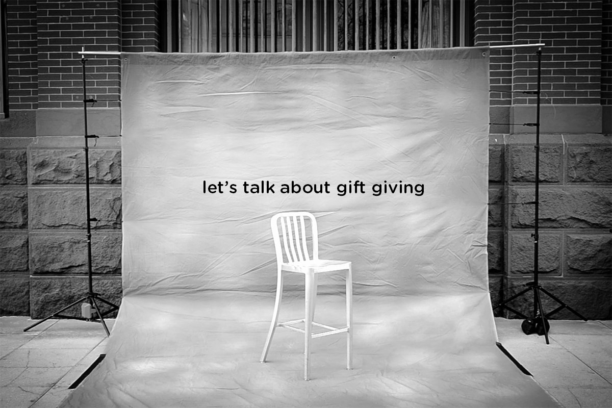 LivingSocial's tweet photo. Let's talk about gift giving... https://t.co/ugrqK1ZvC1 https://t.co/89qhocxebb