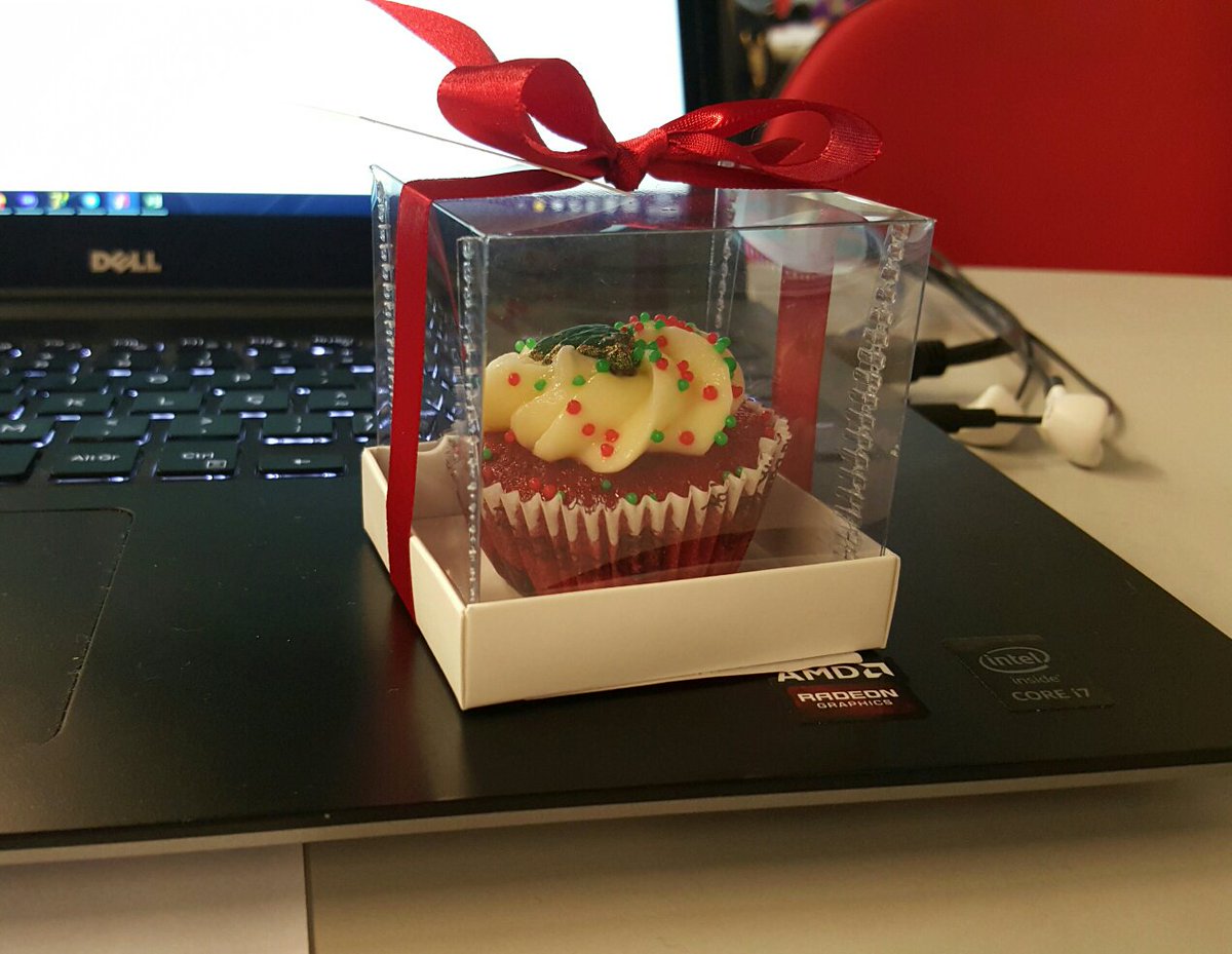 fabionog's tweet photo. Me comportei bem esse ano! #EntaoEhNatal https://t.co/pqfVTgUha4