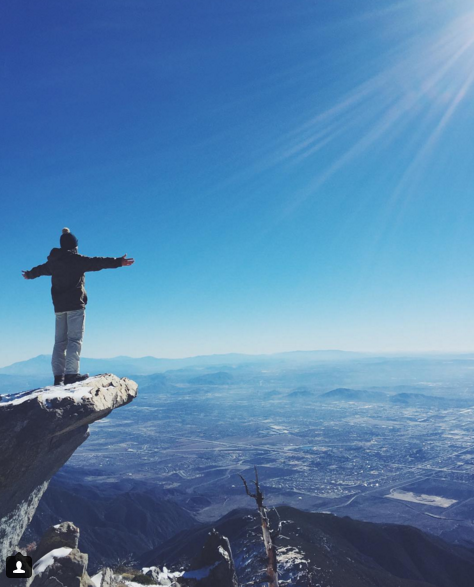 TheHabittack's tweet photo. Our founder Donovan at Cucamonga Peak!
#8800Feet https://t.co/QDX79JYS02