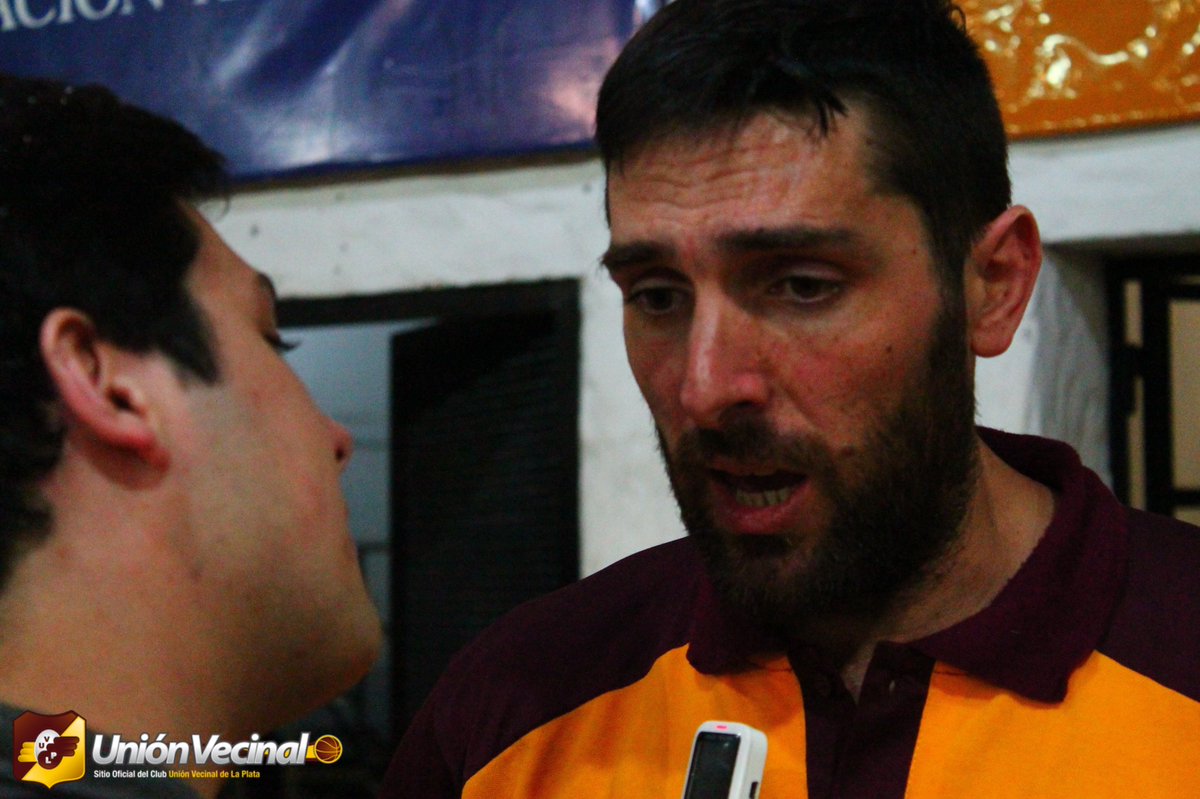 uv_lp's tweet photo. 21.15 hs. Nuestro DT, Ignacio Navazo, y el capitán, Mauro Winschel, estarán en @SomosDeporteLP junto a @fjalegre . https://t.co/6FXyWAv296