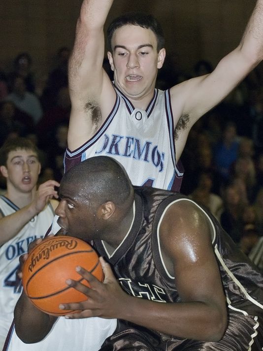 brian_calloway's tweet photo. Okemos-Holt was 1 of mid-Michigan's top hoops rivalries in mid-2000s. They'll relive it Sat. https://t.co/YmDYUxityh https://t.co/sycuoTRDfz