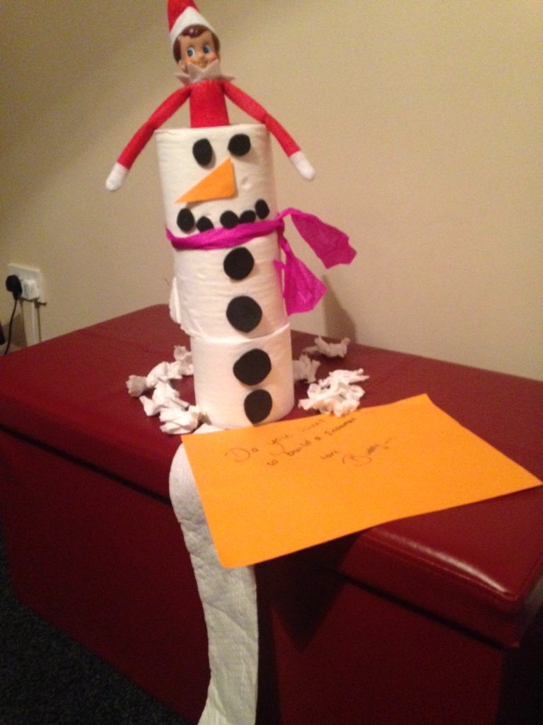 Caitling16's tweet photo. Buddy the elf!! #christmas #spirit #happykids #doyouwanttobuildasnowman https://t.co/DbNDgAVq3F
