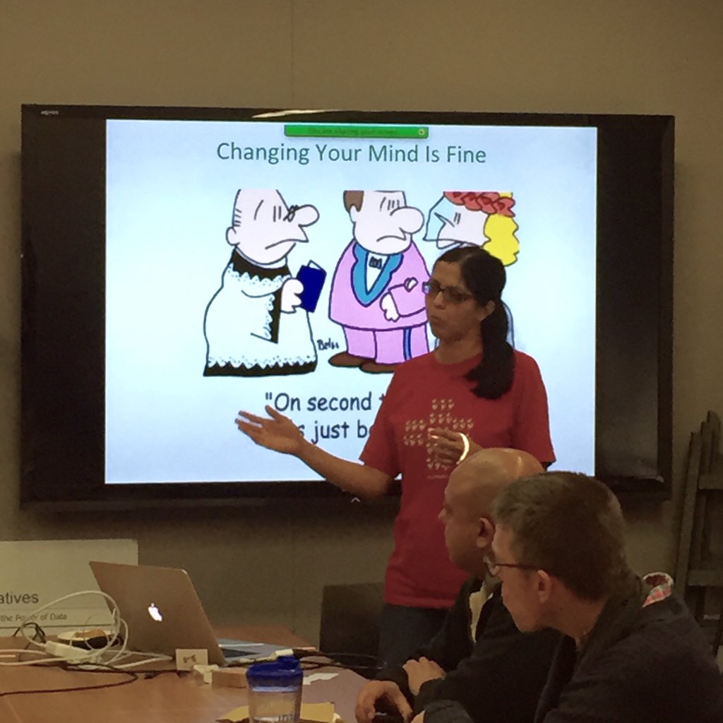alvaroc4mp0s's tweet photo. Discussing what she "loves" about open source rekhajoshm Intuit #intuitdata #opensource https://t.co/suwMotWOMA https://t.co/zJpfhgtB9k