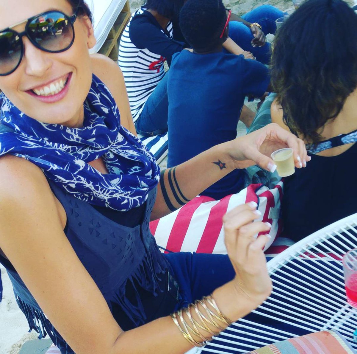 CharleneVermaak's tweet photo. Happiness is Homemade

#girlswithtattoos
#girlsdrinktequila
#happyholidays https://t.co/9dLdq8448l