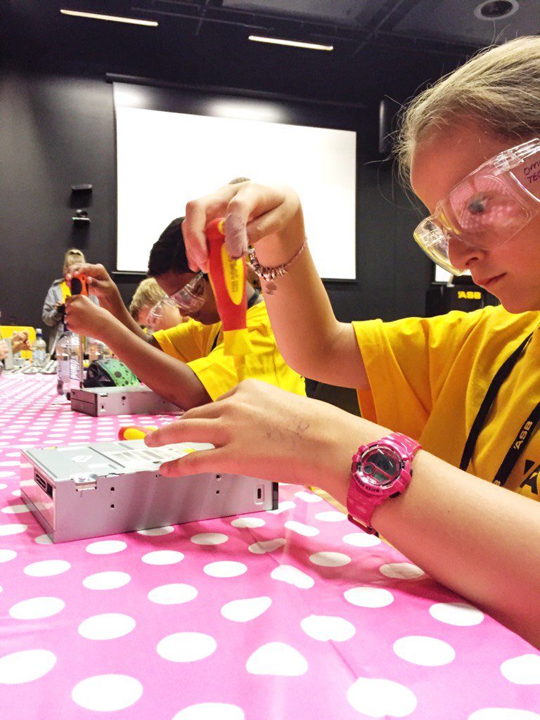 ASBBank's tweet photo. The #ASBTechKids day is underway! The screwdrivers are out. https://t.co/I3IINZnB89