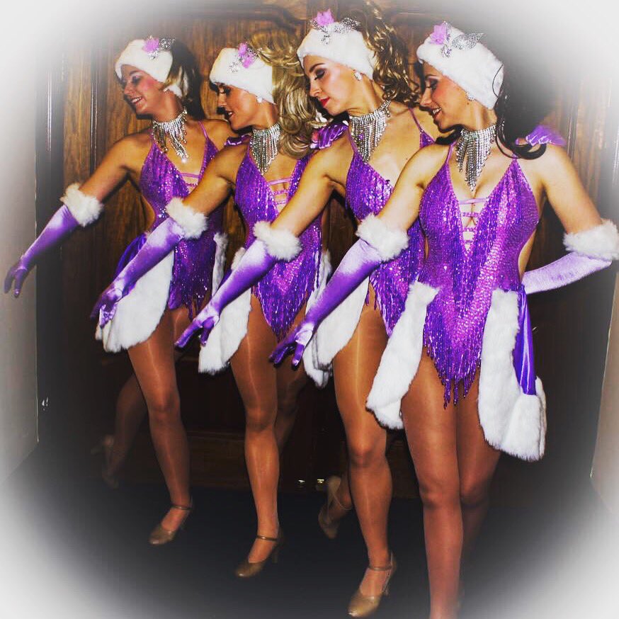 Step into Christmas 🎄🎁❤️ <a href="/Timeless_Inter/">Timeless-Entertainment</a>