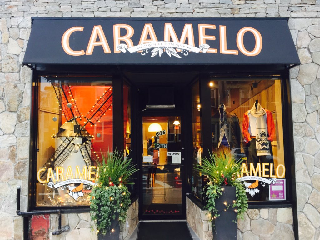 CarameloJP's tweet photo. Holiday ready on the outside. The classiest, hippest, smoothest gifts on the inside. #JamaicaPlain #BostonShops https://t.co/PSimEVp8zm