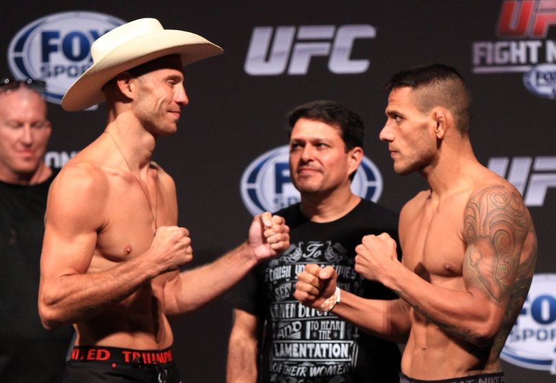 StrikeScoreMMA's tweet photo. Predicting DosAnjos vs. Cerrone with Pythagorean Expectation #UFCOrlando #UFConFOX #BigData https://t.co/pqd84QlVGC https://t.co/6Z8pXqnH5S