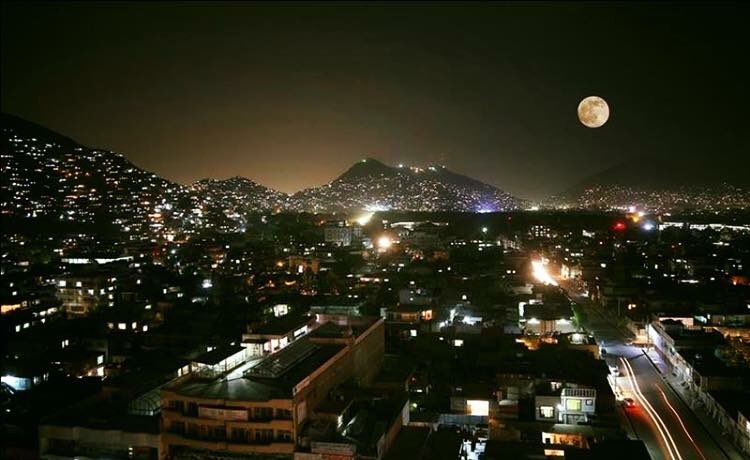 Mofficial63's tweet photo. Night view of Kabul Jan 😍🇦🇫 https://t.co/twupmk7ooi