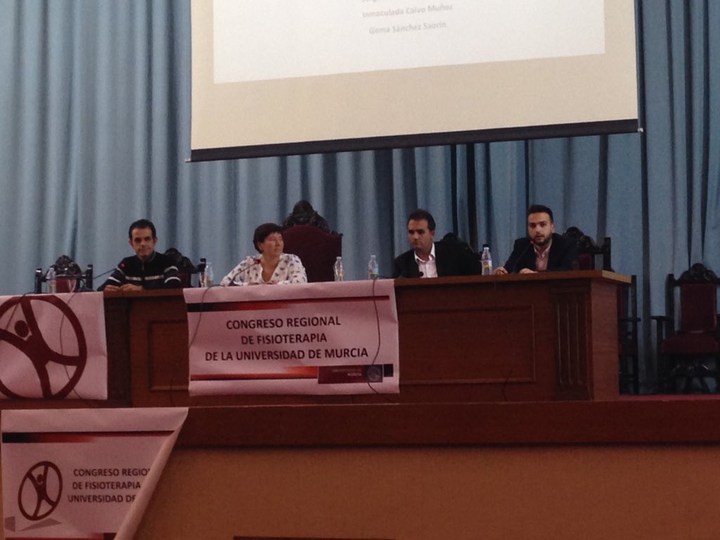 CasosClinicosUM's tweet photo. Finalizado el primer día de nuestro Congreso #CasosClinicosUM y muy contentos por la gran afluencia de alumnos https://t.co/azhEogvbtG