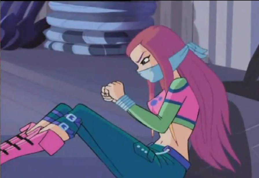 dark_wizards's tweet photo. @_RoxyWinxClub_ wakes you up and ties you up and gags you https://t.co/ARkfksyYOu