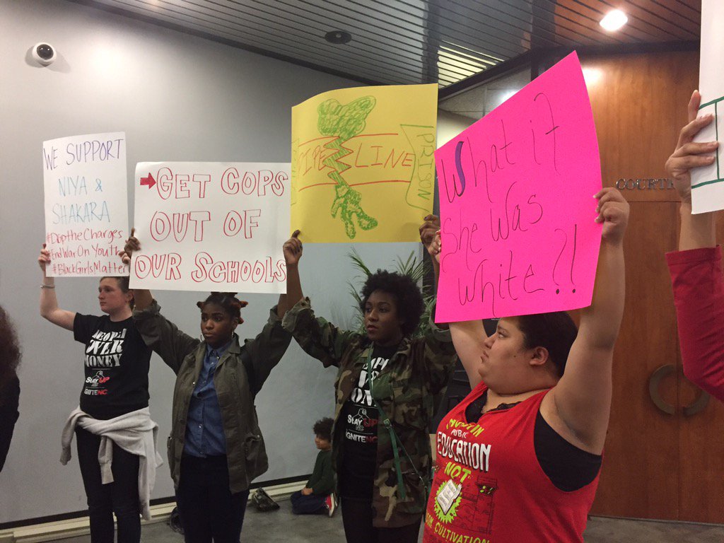 YouthOrganizeNC's tweet image. Get cops out of our schools! Defund the police! #AssaultatSpringValleyHigh #DroptheCharges #BlackGirlsMatter