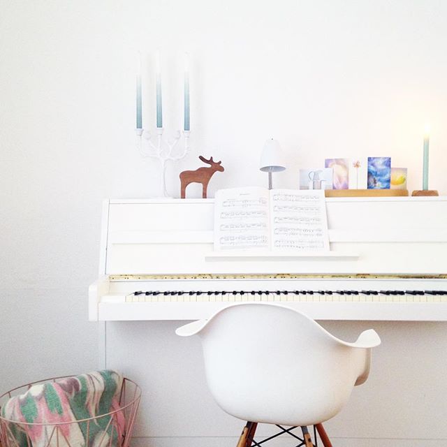 CultFurniture's tweet image. Thursday inspiration #eameschair #eamesdaw #cultfurniture