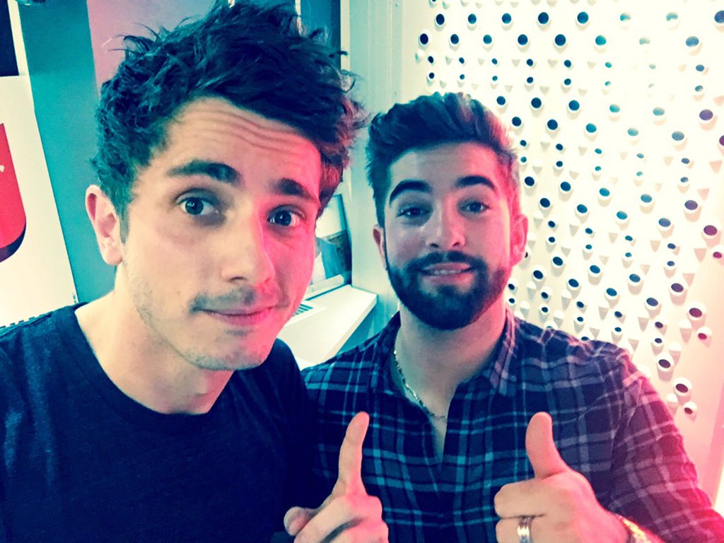 GIRACKENDJI's tweet photo. On se retrouve maintenant sur @NRJhitmusiconly avec @guillaumepley ! #KENDJICHEZGUILLAUMESURNRJ https://t.co/8GOYChmYfA