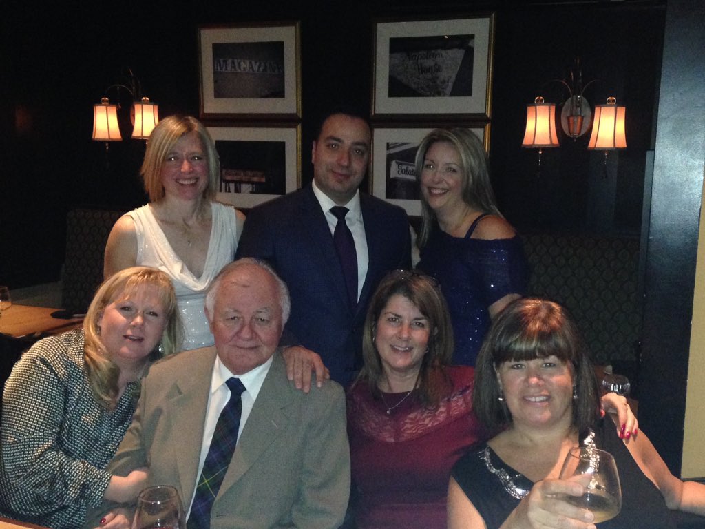jamvan55's tweet photo. Best Christmas Party ever with @jimmyfallon #lookalike #ottawa #pblinsurance https://t.co/Mfe9dHAJ5t