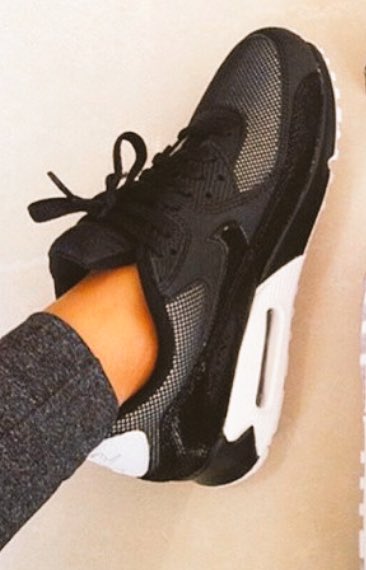 lilsooz2882's tweet photo. First #NIKEiD order and they came EARLY and exactly as ordered! Thank you @Nike, feelin steezy!
#getSTRUC https://t.co/0bJd59EV9A