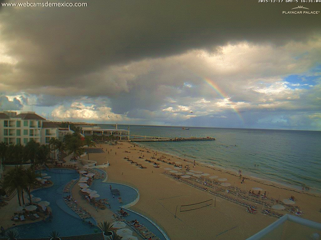 webcamsdemexico's tweet photo. Arcoiris en #PlayaDelCarmen #QuintanaRoo. Imagen captada a las 16:31 hrs. https://t.co/qoa3PeYqpm