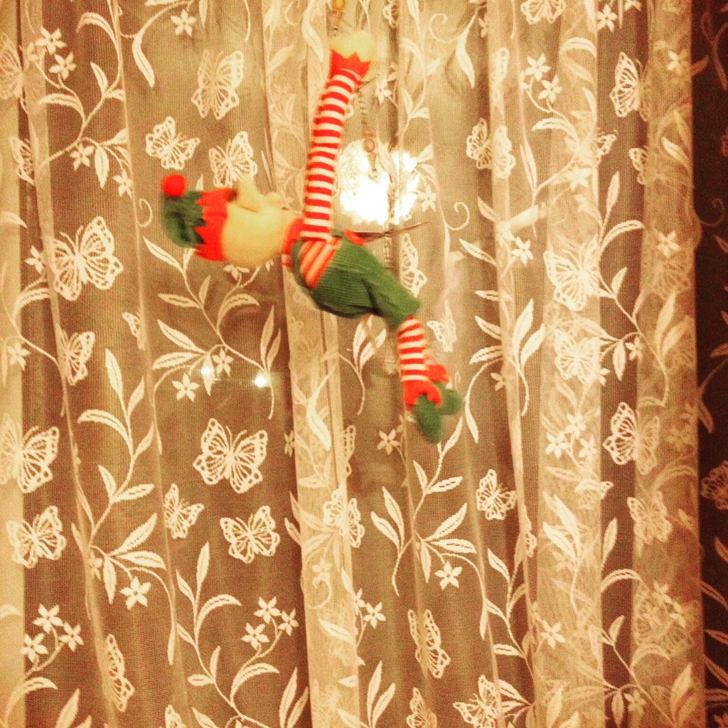 Day 17, be careful Mr Elfie that you don't fall down #elfonashelf