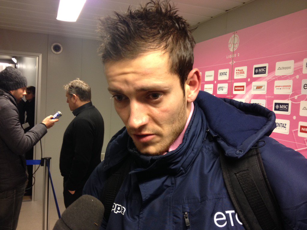 ETGfc's tweet photo. .@benleroy30 : "Il faut retenir la combativité, même après le but, on n'a jamais lâché. C'est frustrant" #ETGASNL https://t.co/IGntX3jSuq
