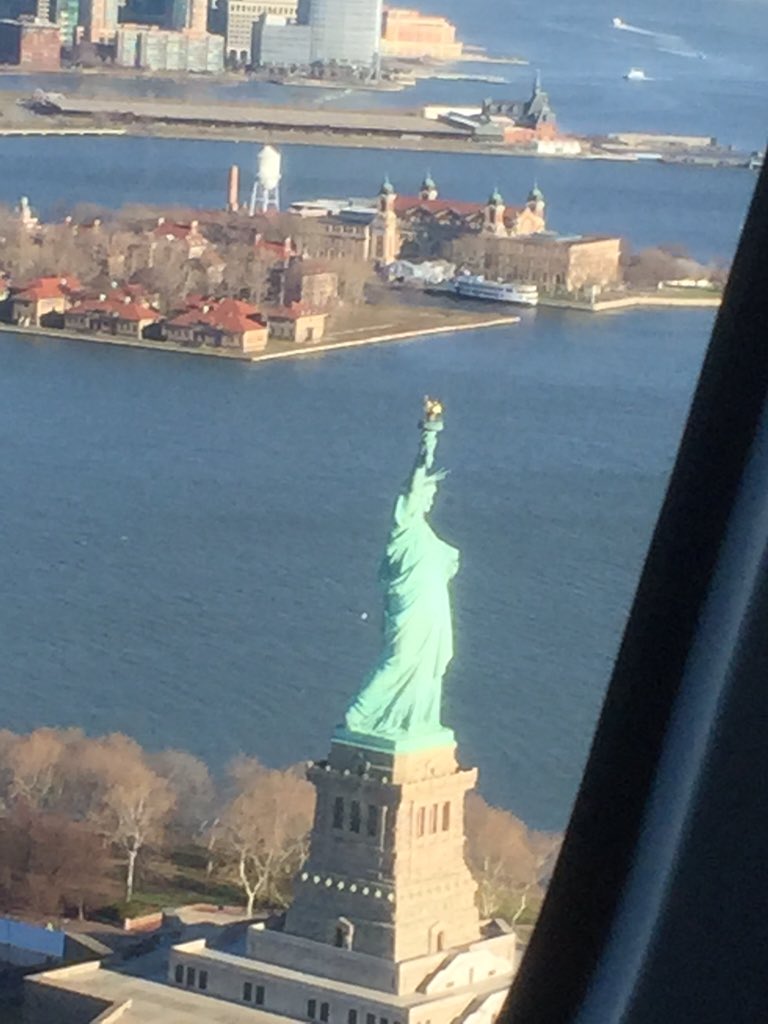 amy_lawless's tweet photo. 🚁🚁 https://t.co/kDVO5BG8WQ